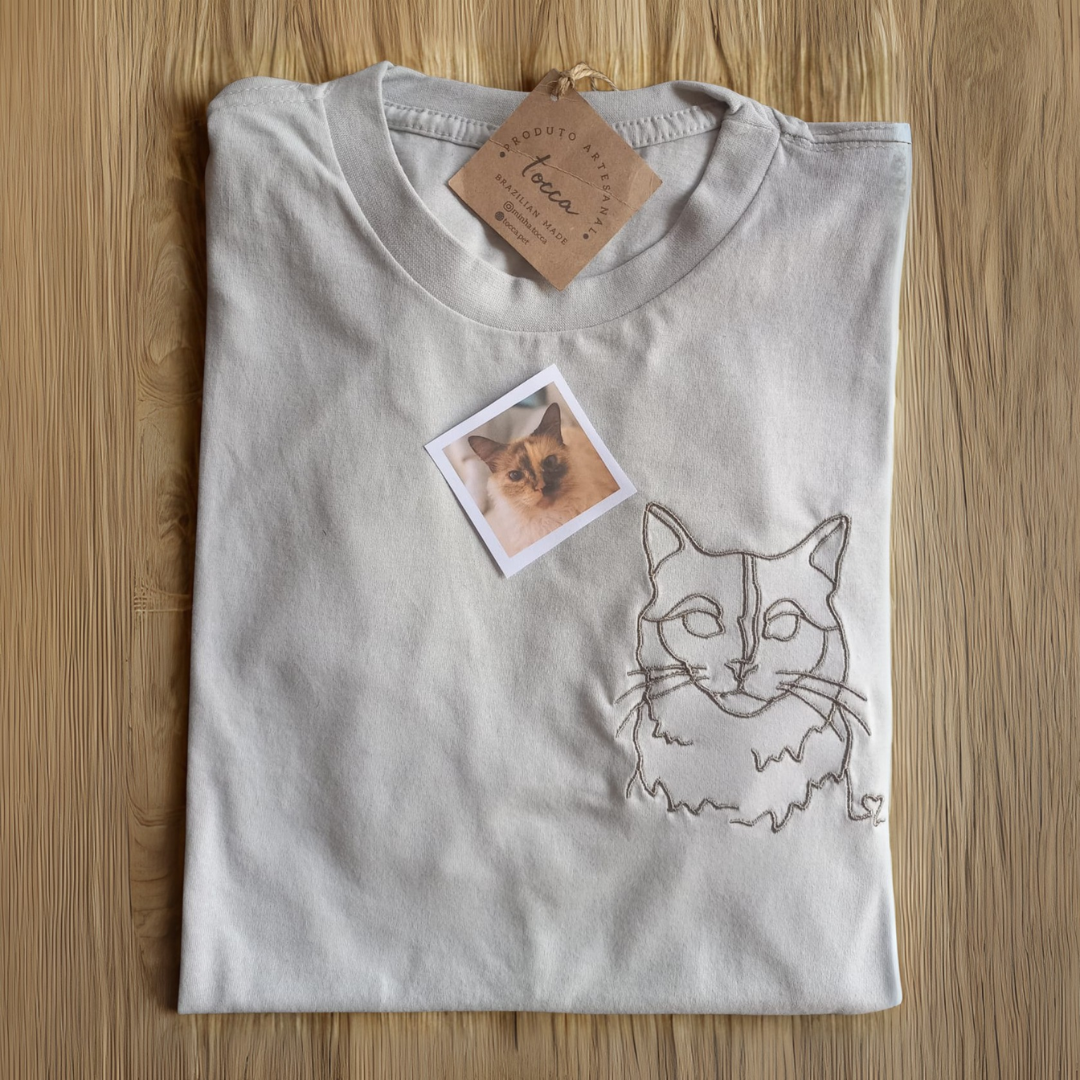 Camiseta Bordada Personalizada