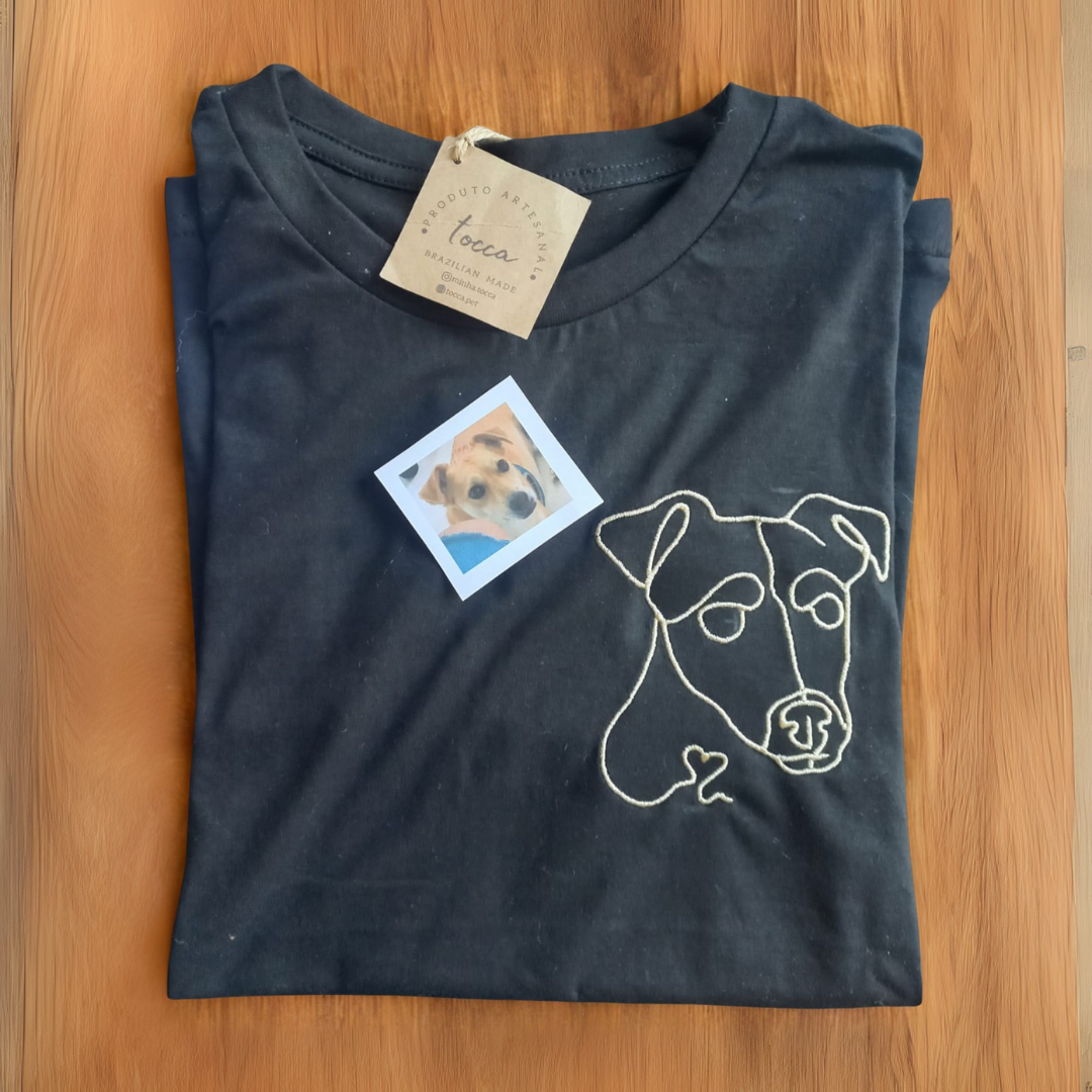 Camiseta Bordada Personalizada